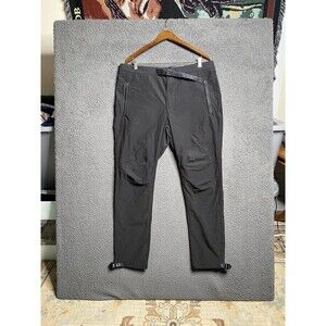 Kith Cargo Mercer Belted Pants Black Size 36 Adjustable Leg Openings